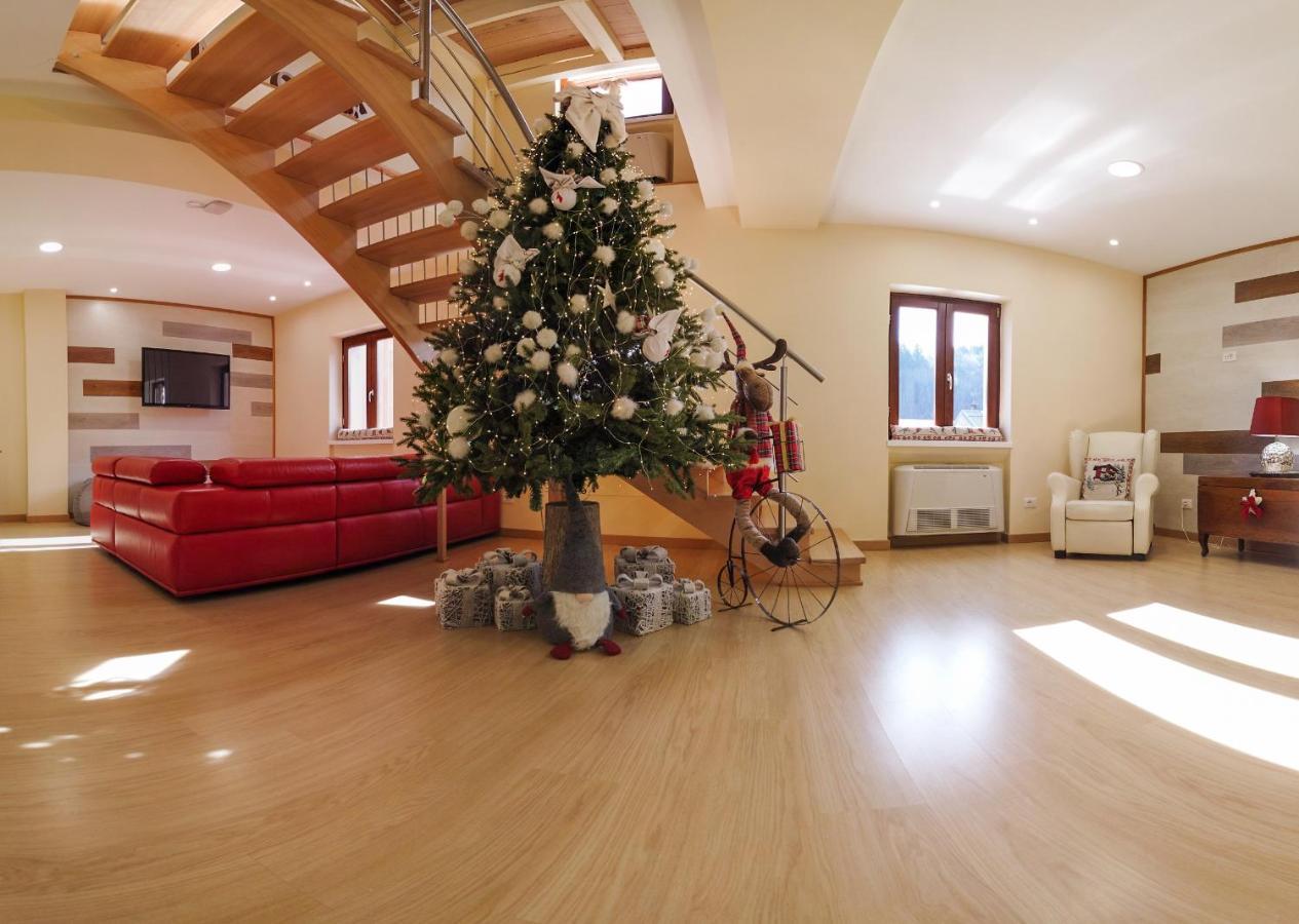 Abete Bianco - Albergo Del Natale Camigliatello Silano Eksteriør billede